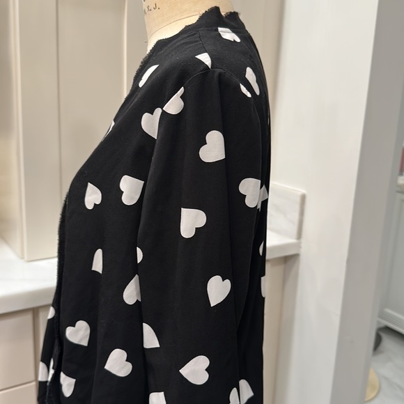 Size Med heart blouse - Picture 2 of 6